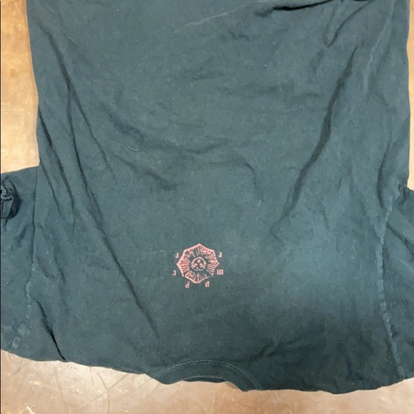 Large empyre t-shirt - Picture 2 of 2